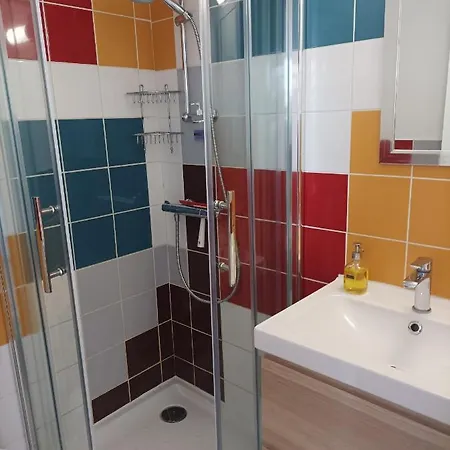 1001 Ocres Oda ve Kahvaltı 3*