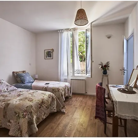 Oda ve Kahvaltı 1001 Ocres